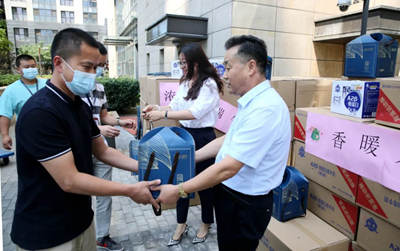 【關(guān)愛員工】情系職工，端午慰問暖人心1_副本.jpg